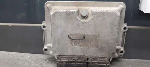 Alfa Romeo 147 Engine control unit/module ECU 0281011488