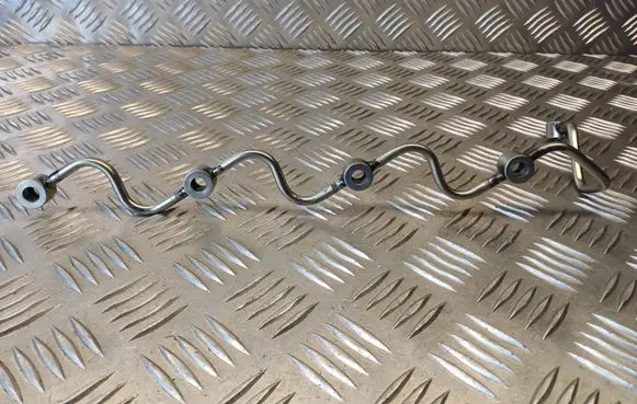 Toyota RAV 4 (XA30) Fuel return line/hose 