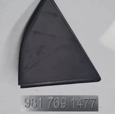 Front door glass trim molding