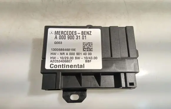 Mercedes-Benz E W212 Fuel injection pump control unit/module A0009003101