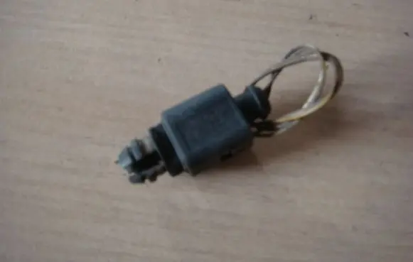 Skoda Rapid (NH) Outside/external air temperature sensor 
