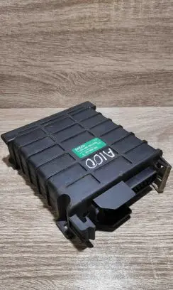 Audi 80 90 B3 Engine control unit/module ECU 811906264 0280800104