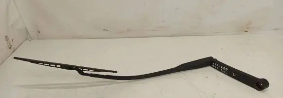 KIA Ceed Front wiper blade arm