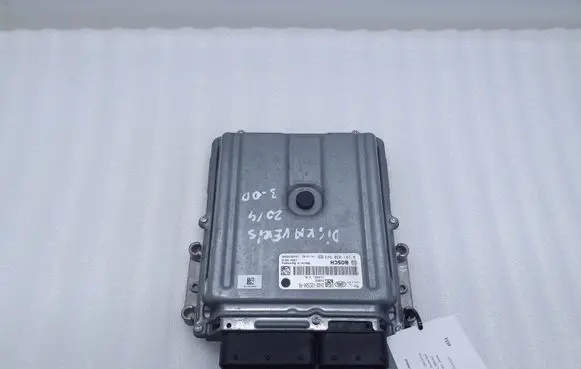 Land Rover Discovery 4 - LR4 Engine control unit/module EH2212C520PB 0281030943