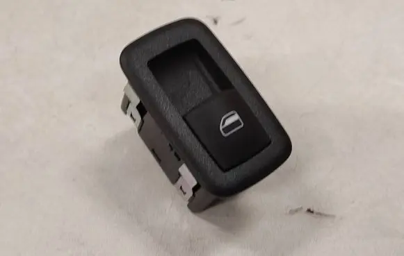 Chrysler Pacifica Electric window control switch 68234086AB 10116562