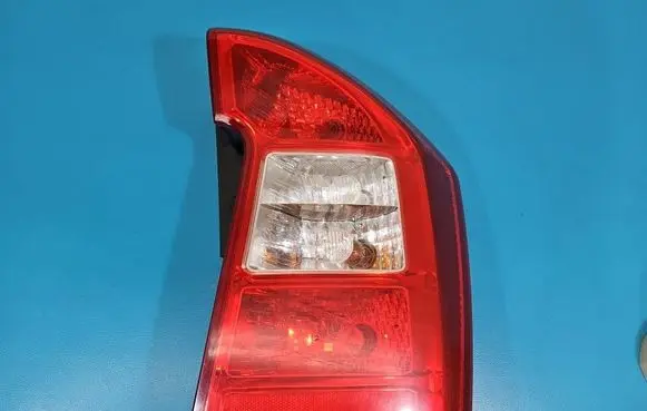 KIA Carens II Rear/tail lights 924021D0 IMPRK1577249