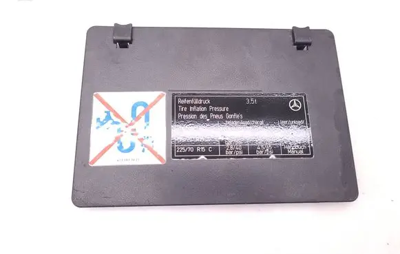 Mercedes-Benz Sprinter W901 W902 W903 W904 Fuse box cover 9015450103