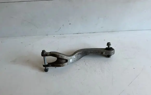 Mercedes-Benz C AMG W205 Rear control arm A2053520501