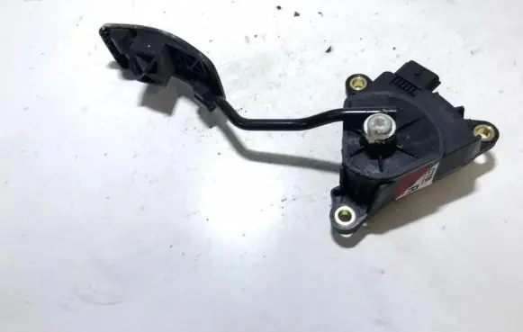 Nissan Qashqai Accelerator throttle pedal 0738a10323