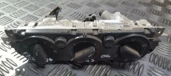 Ford Focus Climate control unit 3m5t19980bd 3m5t-19980-bd