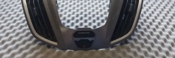 Radio/GPS head unit trim