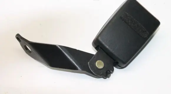 Audi TT Mk1 Rear seatbelt buckle 8N885773901C