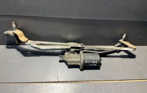 Skoda Roomster (5J) Front wiper linkage and motor 443122416017