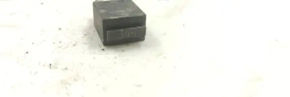 Audi A4 S4 B5 8D Other relay 820951253