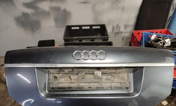 Audi A6 S6 C6 4F Tailgate/trunk/boot lid 4f5827755d