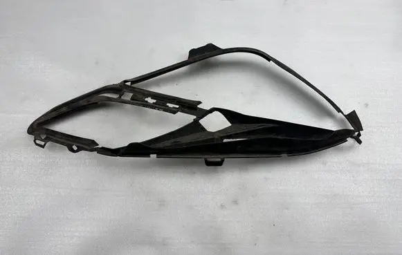 Mercedes-Benz E W212 Under headlight/headlamp trim 16642600