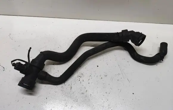 Audi A4 S4 B7 8E 8H Engine coolant pipe/hose 8e0121049n