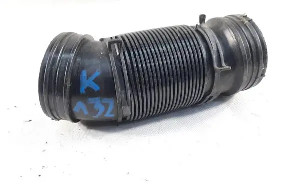 Audi A3 S3 8P Air intake hose/pipe 1K0129684P