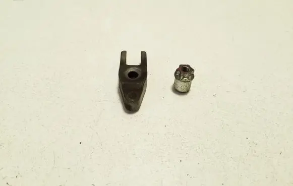 Honda CR-V Fuel Injector clamp holder