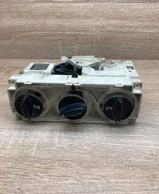 Audi A4 S4 B5 8D Climate control unit AUDIA4CLIMA 070296A