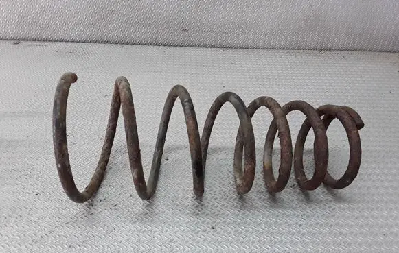 Toyota Avensis T220 Rear coil spring