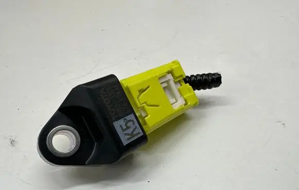 Toyota Camry VIII XV70 Airbag deployment crash/impact sensor 8983133080