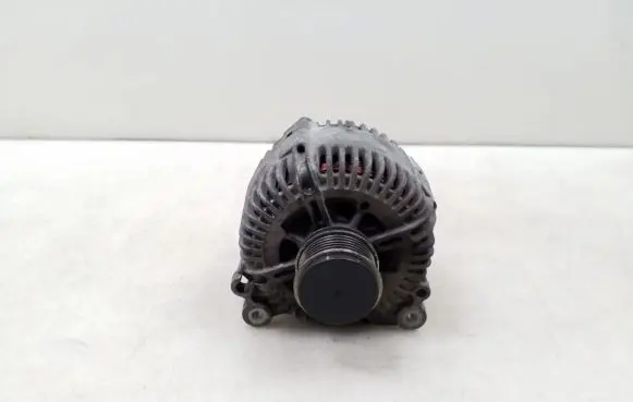 Volkswagen PASSAT B6 Generator/alternator 021903026L