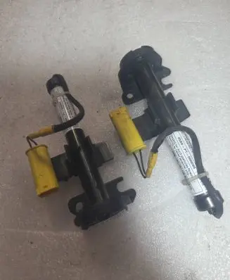 BMW X5 G05 Bonnet Pedestrian Airbag Actuator AL7418199 7418199