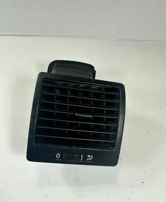 Volkswagen Multivan T5 Dashboard side air vent grill/cover trim