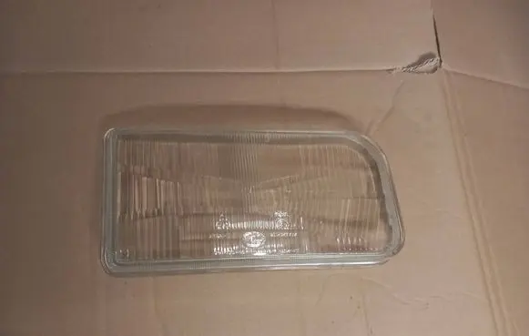 Volkswagen PASSAT B3 Headlight lense 201133466