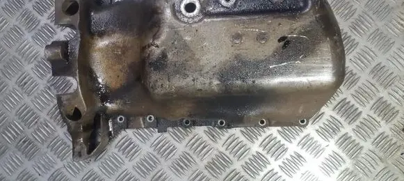 Oil sump