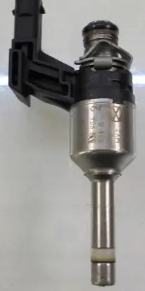 Volkswagen Polo V 6R Fuel injector 03F906036B
