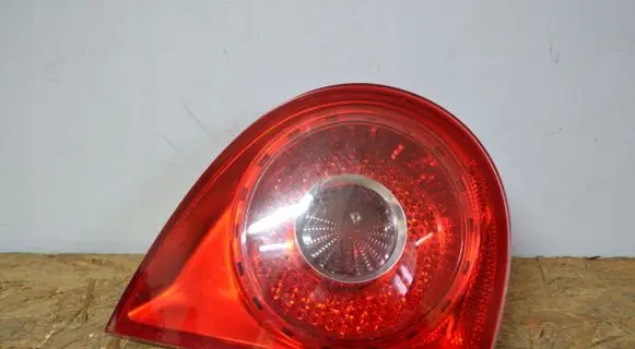 Volkswagen Golf V Tailgate rear/tail lights 1K6945093E