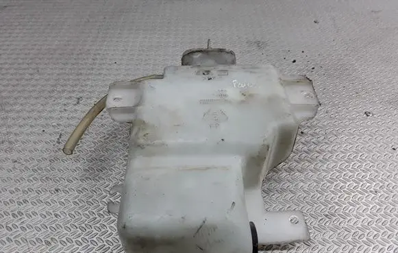 Mitsubishi Pajero Windshield washer fluid reservoir/tank 060351507