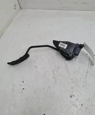 Volvo S40, V40 Accelerator throttle pedal 30865642