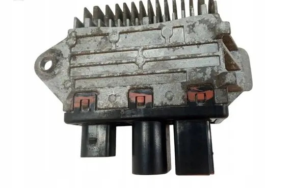 Audi A2 Coolant fan relay 8Z0959501