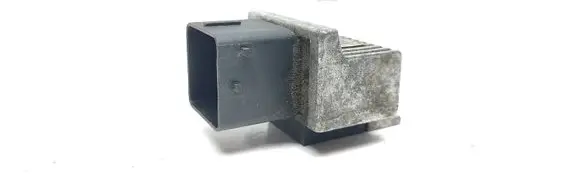 Mercedes-Benz B W246 W242 Glow plug pre-heat relay 110678071R PDR4812