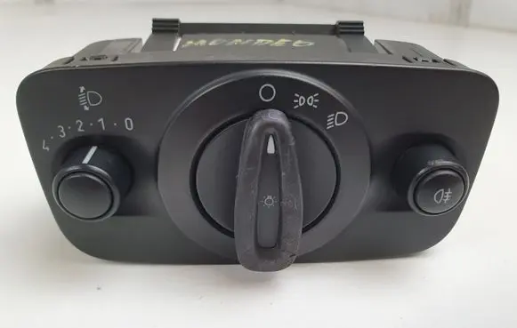 Ford Mondeo MK IV Light switch 8G9T13A024GA