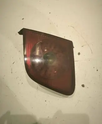 Volkswagen Phaeton Tailgate rear/tail lights 333622R