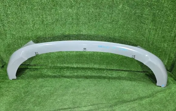 Ford Focus Front bumper lip 8M5J17B875AAW