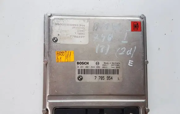 BMW 7 E38 Engine control unit/module 7785954 0281001844