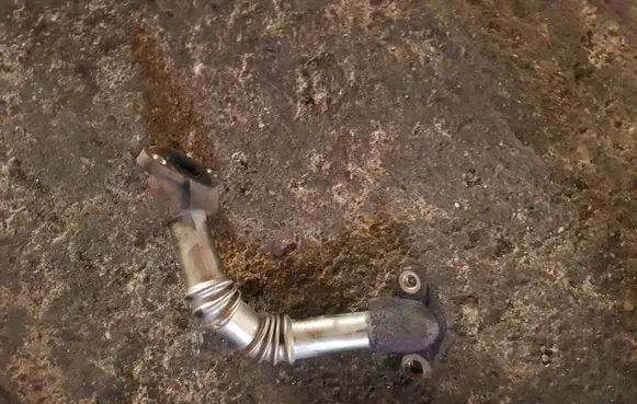 Chevrolet Captiva EGR valve line/pipe/hose