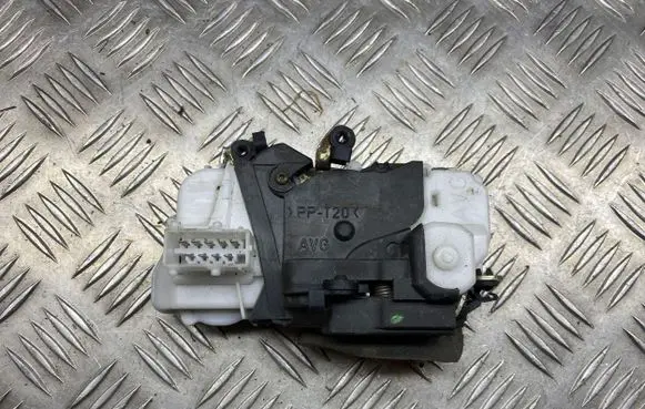 Peugeot 607 Front door lock 4165B