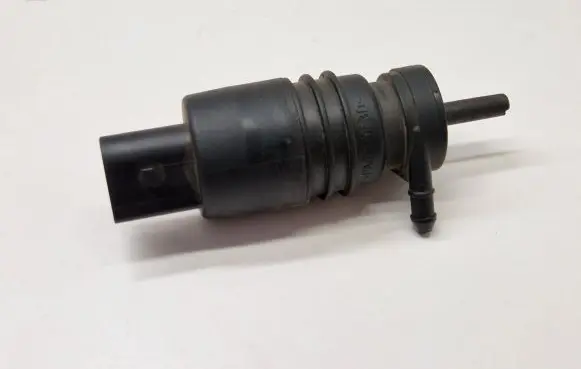BMW X5 E53 Windscreen/windshield washer pump