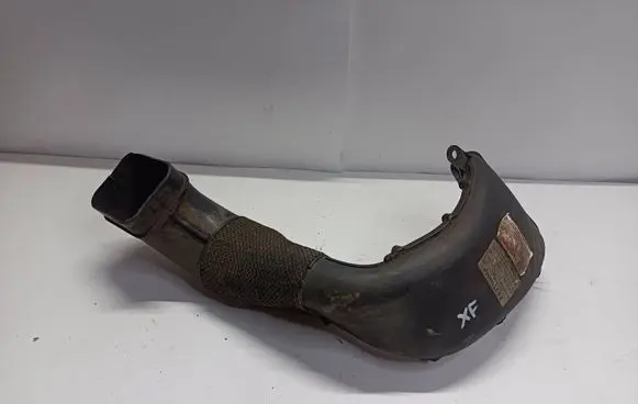 Jaguar XF X250 Air intake duct part 8X239A673AB 6652A