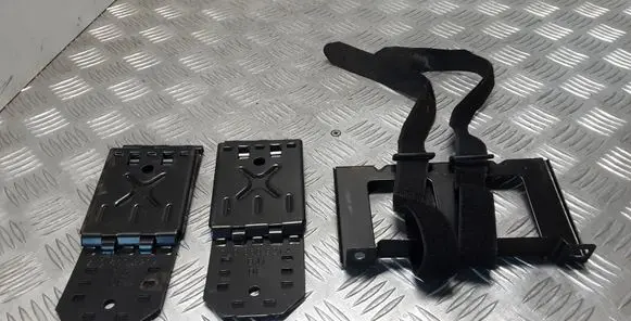 Volkswagen Touareg I Tool set 7L0860321A