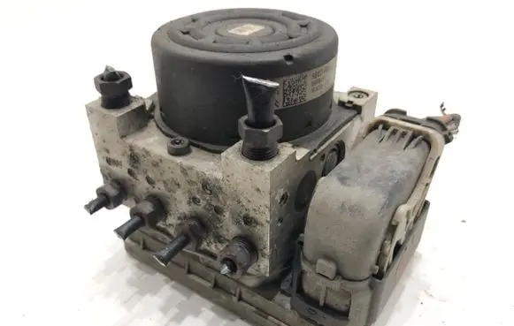 Peugeot 208 ABS Pump 9802461580
