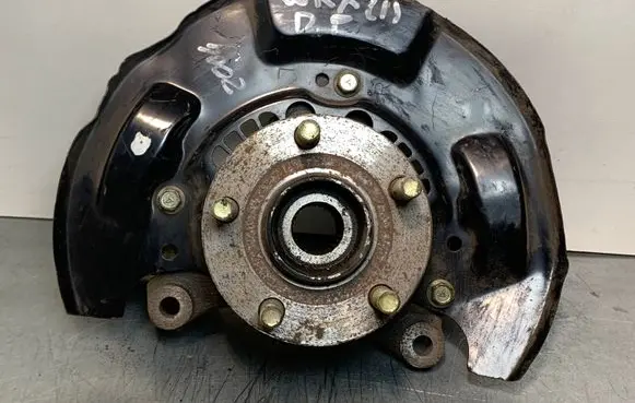 Subaru Impreza II Front wheel hub