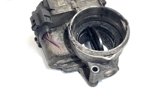 Volkswagen Touran I Engine shut-off valve 03G128063C