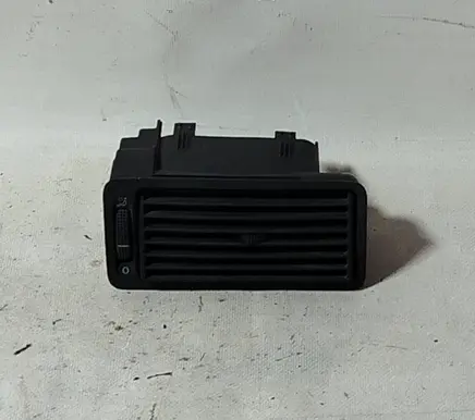 Volkswagen Golf V Dashboard side air vent grill/cover trim 1J1819704C 1355D3349 1J1819710C